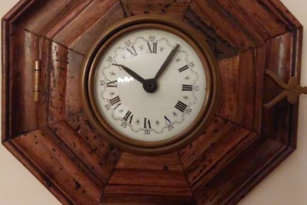 orologio noce esagonale