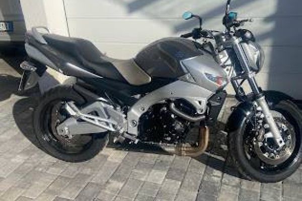 verkaufe Verkaufe guterhaltene Suzuki GSR 600