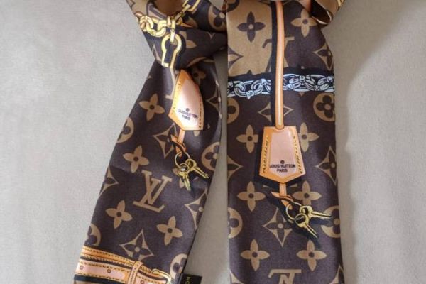 Luis vuitton Seidenschal