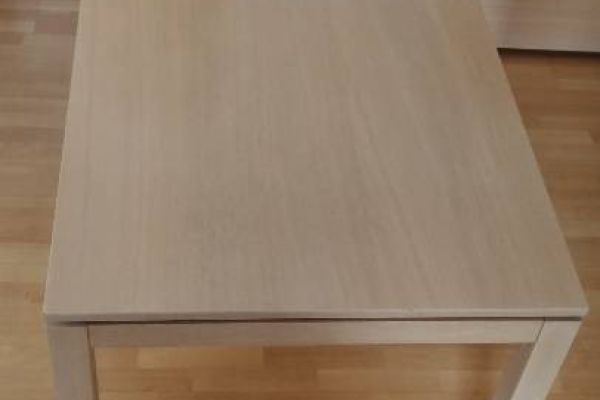 Verkaufe Ausziehbaren Esstisch