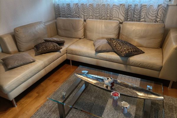 Divan / Sofa abzugeben