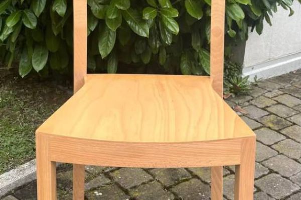 Massivholzstühle zu verkaufen