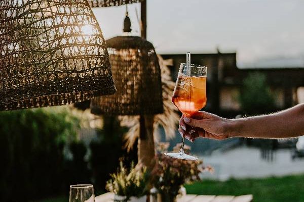 Bar/Service Mitarbeiter (nachmittags)