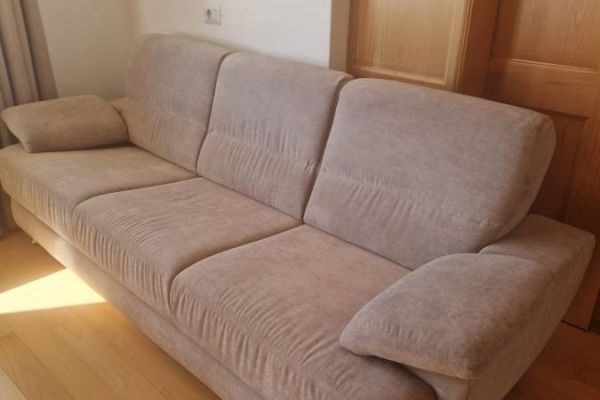 Braune bequeme Sitz- Couch
