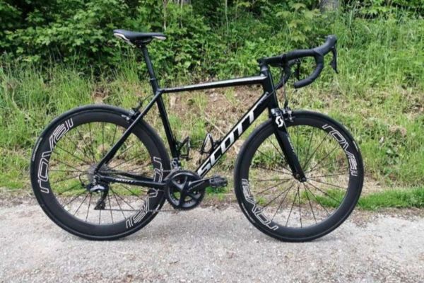 Rennrad Scott