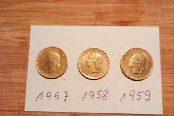 3 Stück 20 Lire Münzen