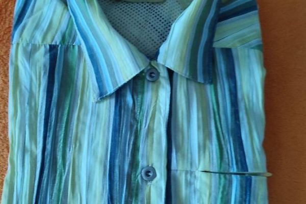 Atmungsaktive Bluse für Freizeit und Sport