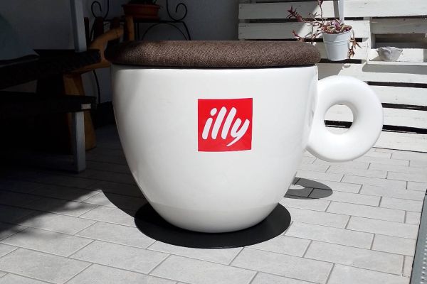 TAZZA ILLY