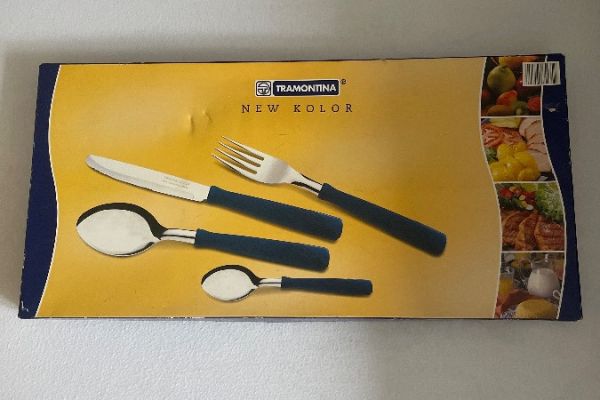 Besteck Set für 6. Personen mit blaue Griffe