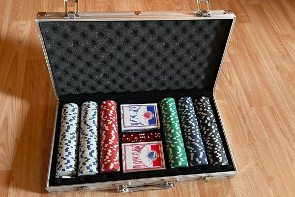 Pokerset neu