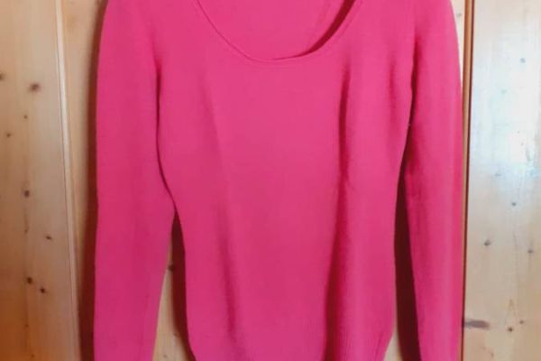 rosa Pullover