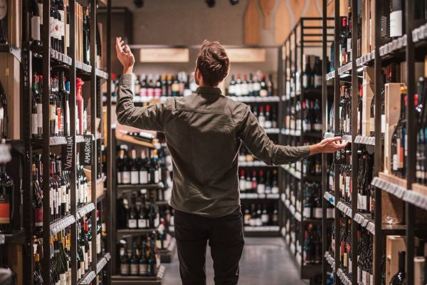 Sommelier oder Fachverkäufer Wein und Spirituosen (m/w/d) für Vinothek