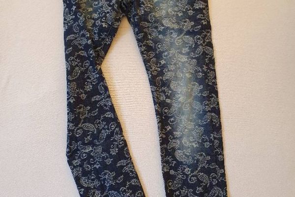 Jeans mit Muster