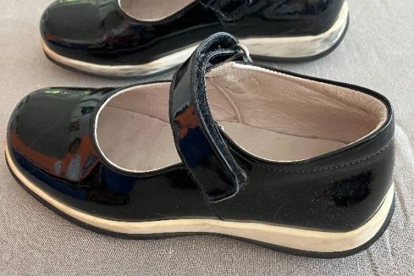 Lackschuhe für Mädchen