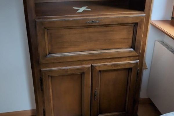Schrank -  80€