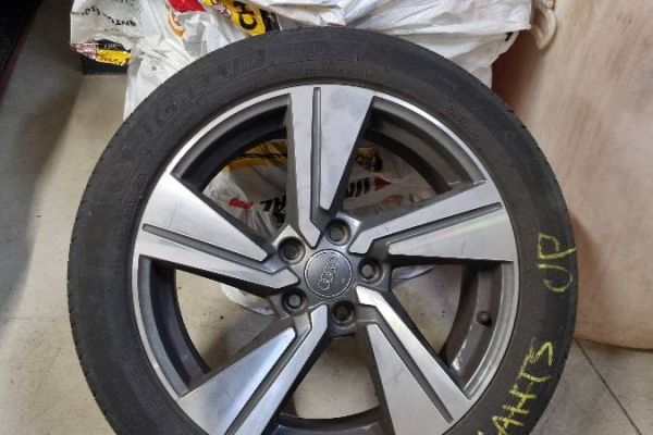 originale Audi Q2 Kompletträder