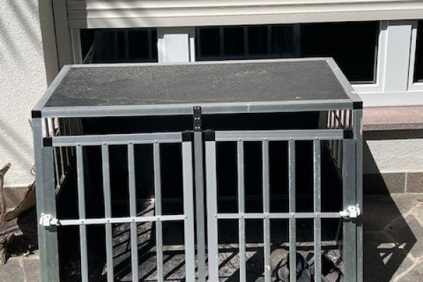 Doppel-Hundebox