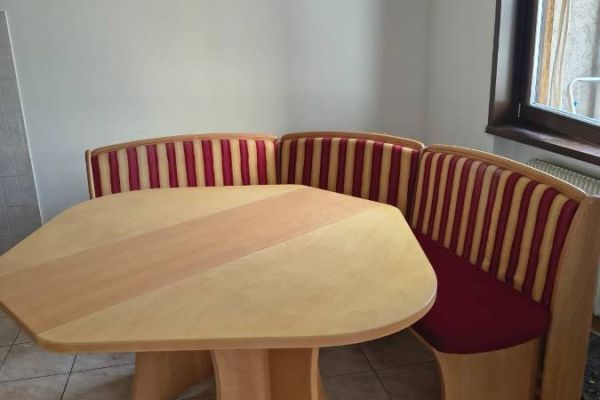 VERSCHENKE/REGALASI - Eckbank mit Tisch