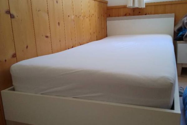 Einzelbett
