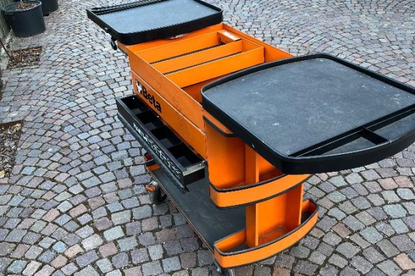 Werkzeugwagen Beta