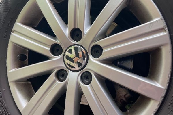Vw Alufelgen 15 Zoll mit Sommerreifen