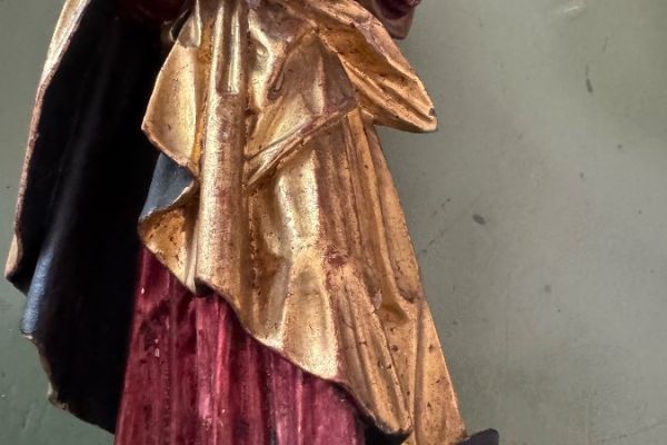 Madonna  in Holz handgeschnitzt