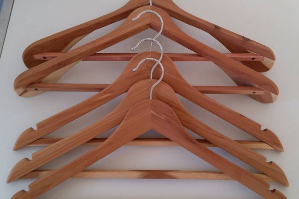 Kleiderbügel Esche Massivholz NEU - Hangerworld England