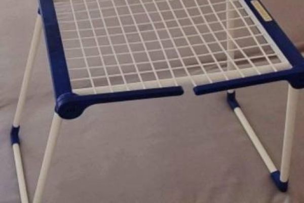 Kinderwäscheständer für Puppenkleidchen