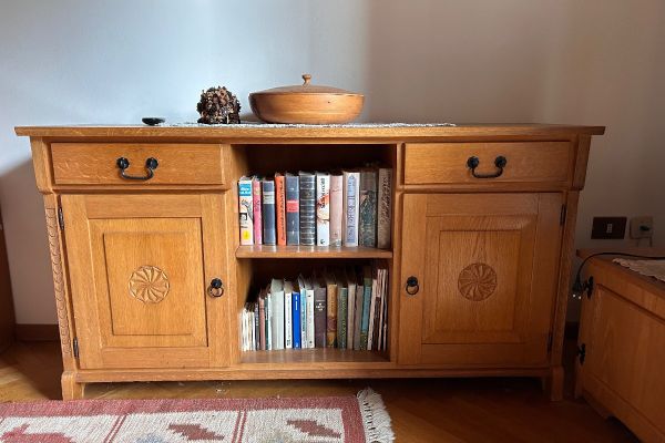 Bücherschrank
