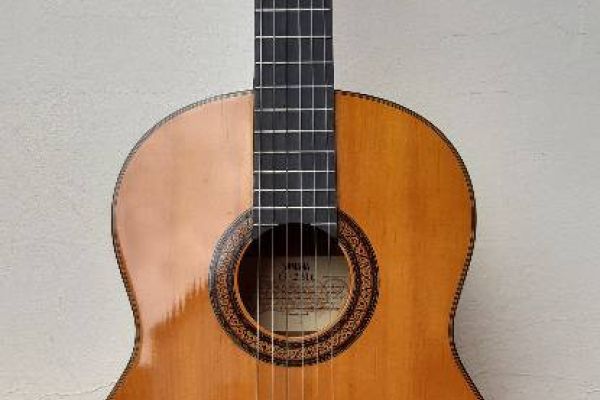 Yamaha G-231 II Konzertgitarre + Tasche