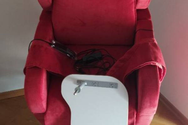 NEUER Lehnstuhl  mit hohem Relax Komfort