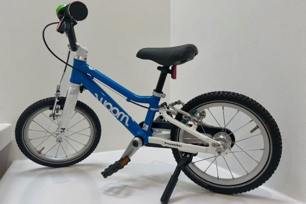 Kinderrad Woom blau, Nr. 2