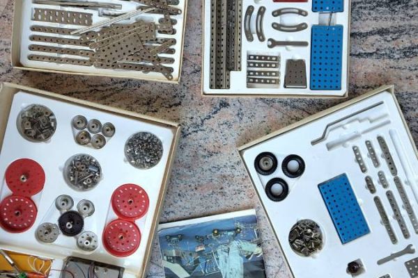 Metallbaukästen Plasticon