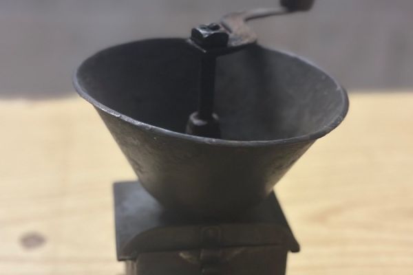 Kaffeemühle antik