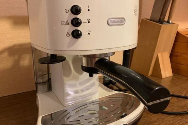 Kaffeemaschine Delonghi  zu verkaufen