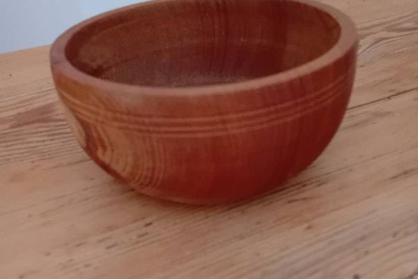 Kleine Holzschüssel