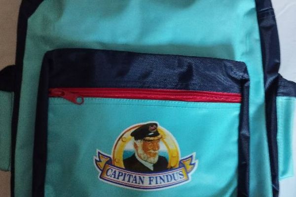 Rucksack, hellblau/rot u.Umhängetasche