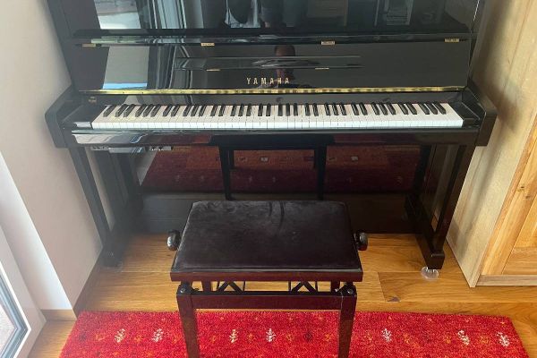 Klavier Yamaha B2 Silent (b2e PE SC2) NEUWERTIG, Abholung ERDGESCHOSS