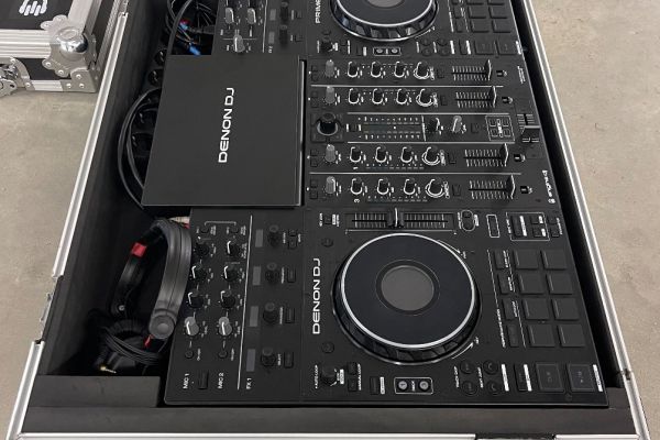 DJ/Pullt/Controller/Denon/Streaming