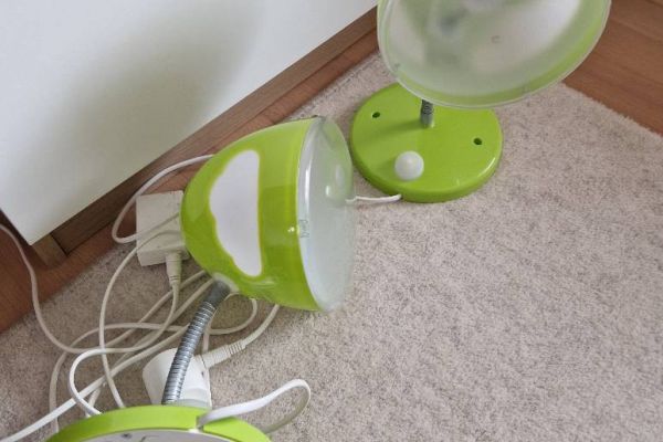 Lampe für Nachttisch oder Wand