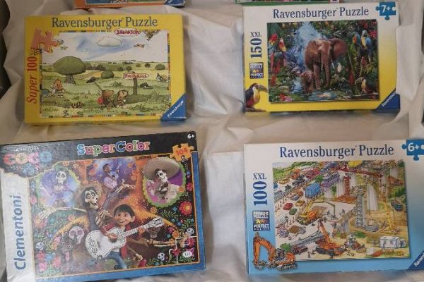 Verschiedene Puzzles