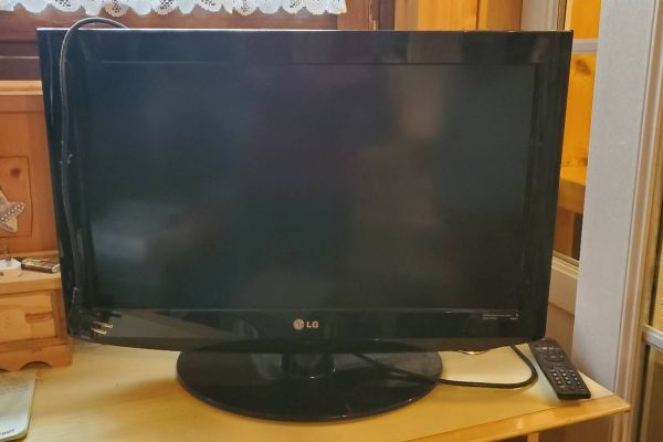 Lg Monitor/ Fernseher mit Fernbedienung