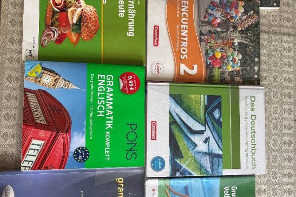 Schulbücher für Oberschule