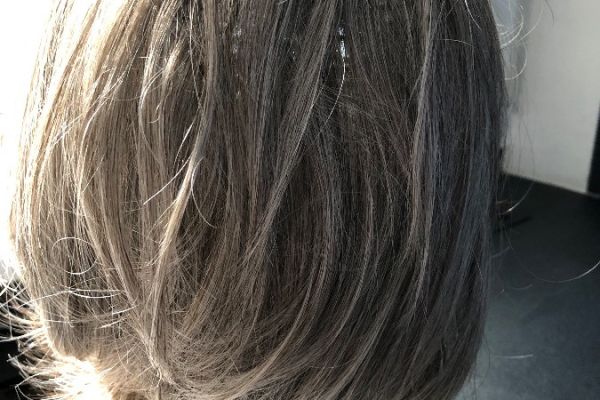 Echthaarperücke Grauton neu