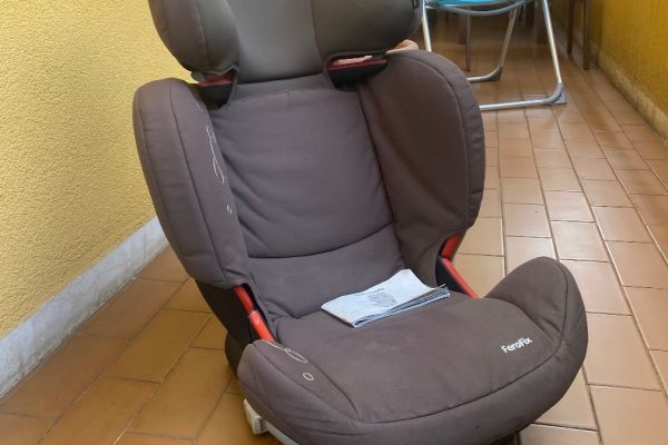 Vendo seggiolino auto Baby confort isofix