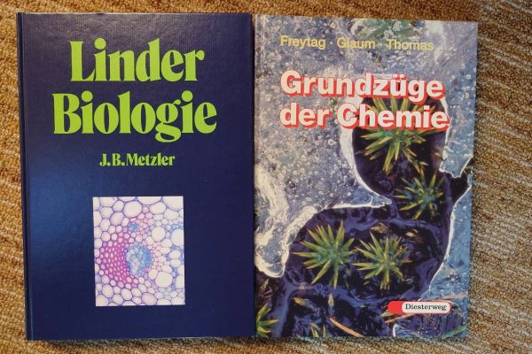 Biologie und Chemie Schulbücher