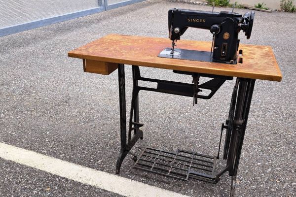 Nähmaschine "SINGER"