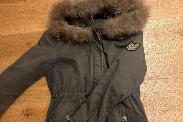 KOCCA Jacke grün mit Pelz - Größe M (wie S)