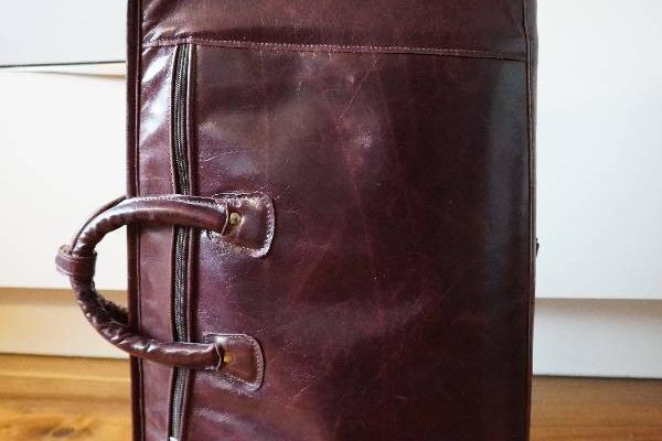 verkaufe Rucksack aus Leder für Flügelhorn / Basstrompete