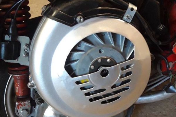 Vespa 50 Motor
